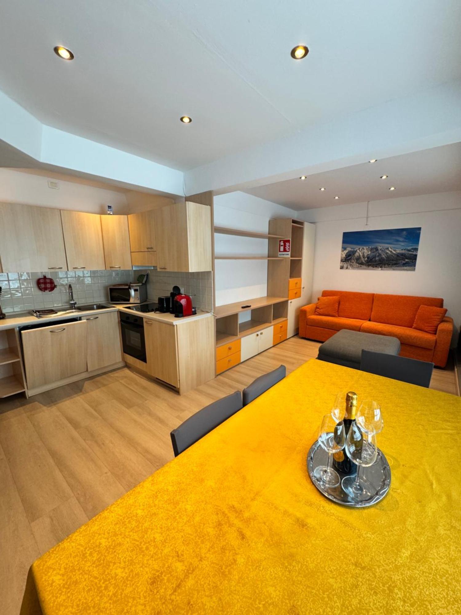 Doss Della Pesa Apartment Marilleva Eksteriør billede